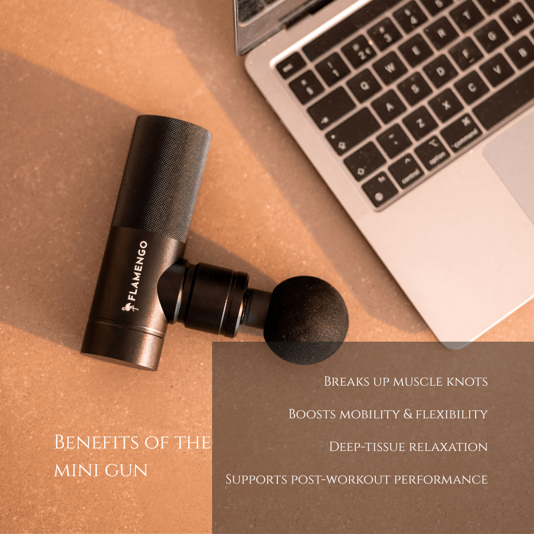 Powerful recovery in compact format - Flamengo® mini massage gun