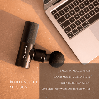Powerful recovery in compact format - Flamengo® mini massage gun